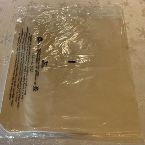 NWT Tory Burch Vote Tote Cotton Canvas Cream with Silver Graphic Gorgeous - Picture 6 of 6